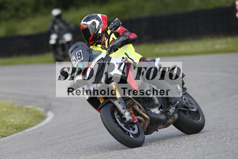 /15 13.05.2025 Max Racing ADR/Gruppe gruen/59